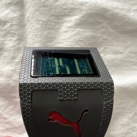 PUMA Active Sports Watch 910361003 - Grey and Red - Picture 7 of 7